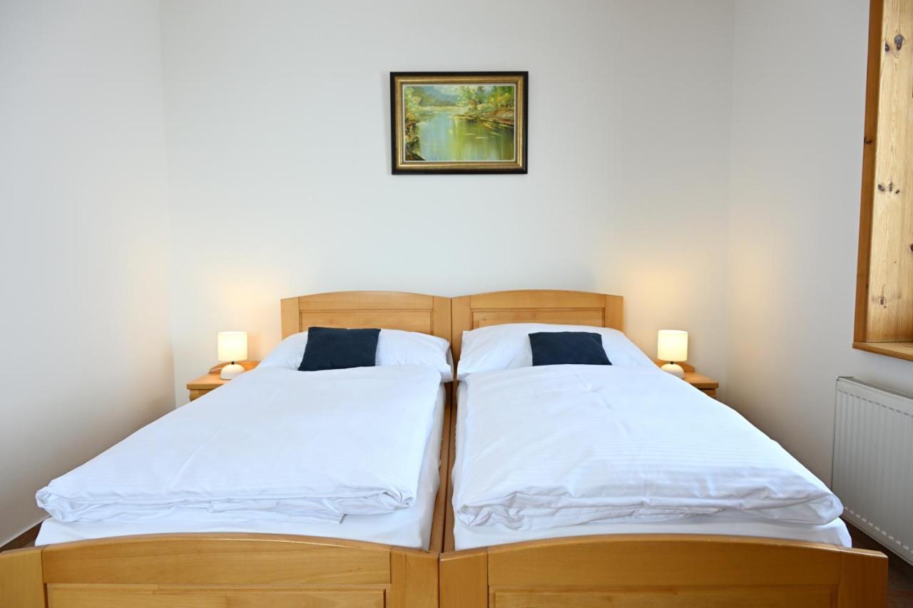 Hotel Euforia Nova Lesna Luaran gambar
