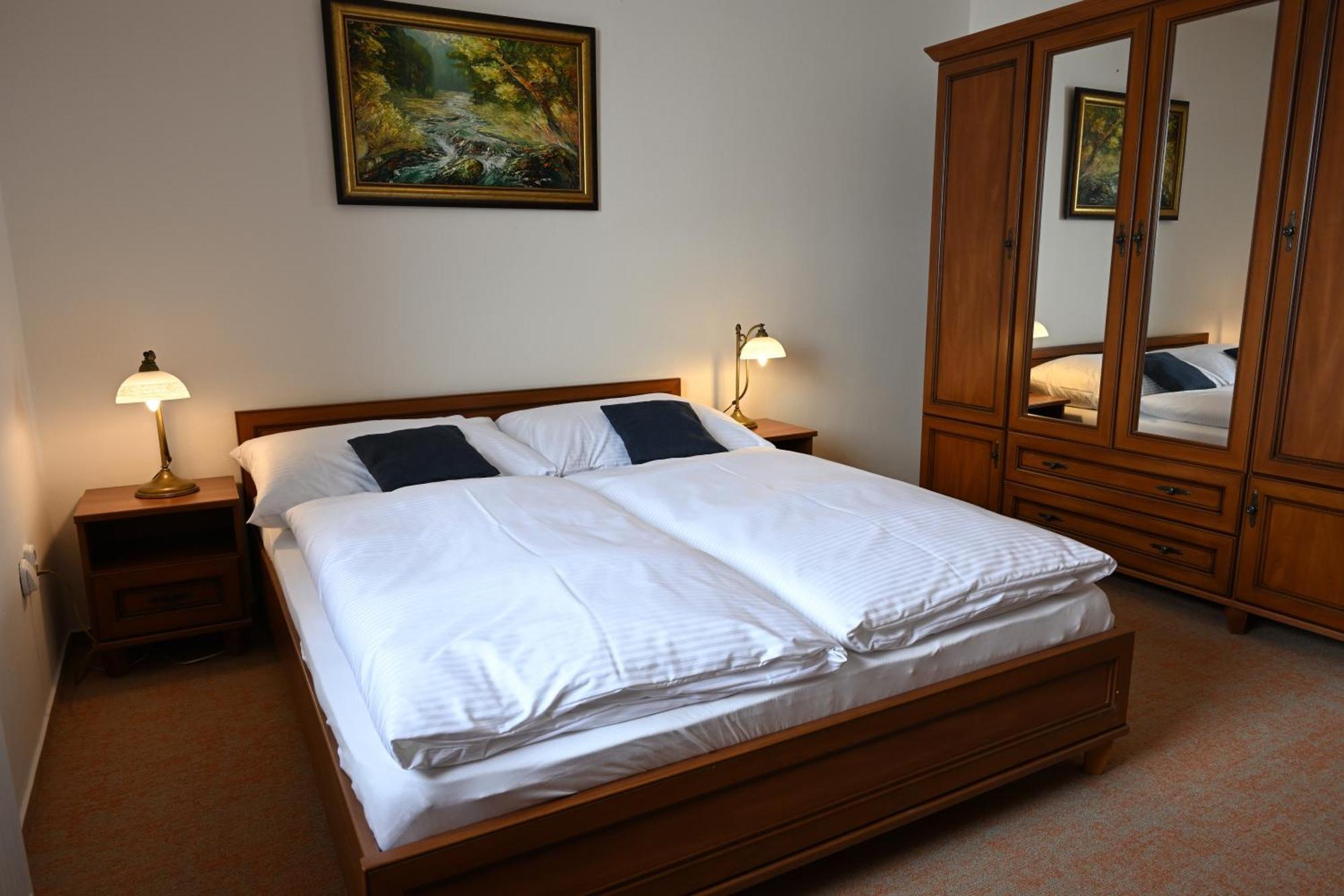 Hotel Euforia Nova Lesna Luaran gambar
